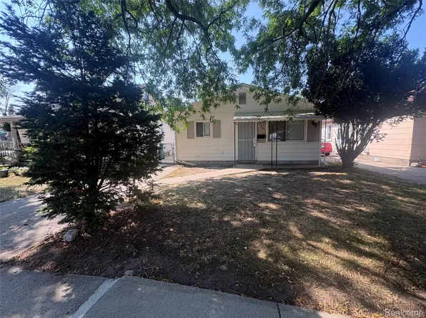 1026 E Evelyn Ave, Hazel Park, MI 48030