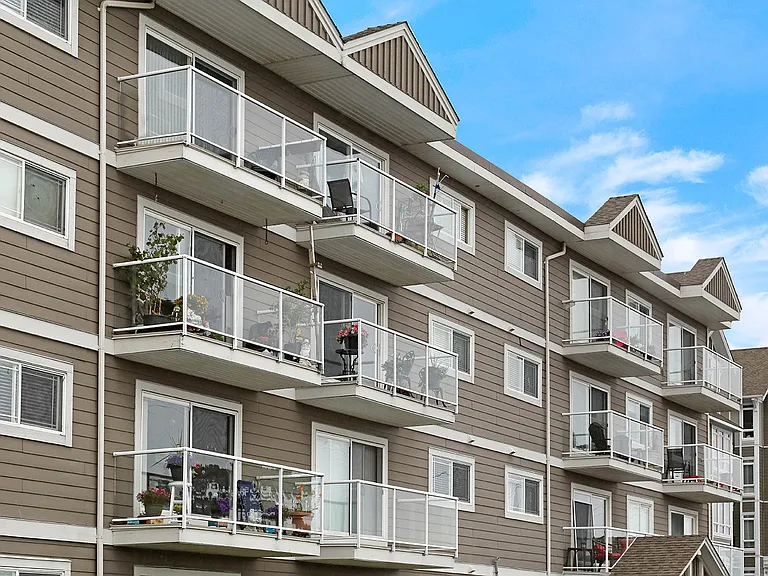 600 Island Hwy S #402 — Photo 9