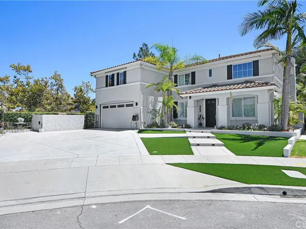 1530 Crestar Ct, Upland, CA 91784