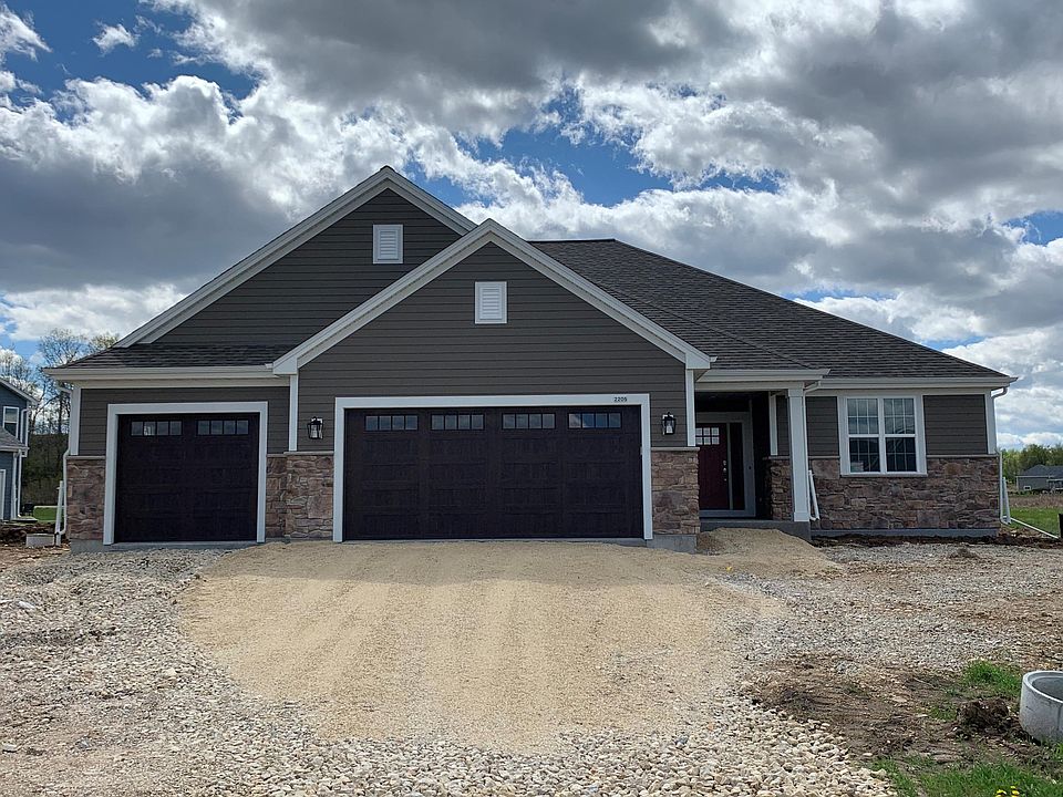 1st image of 2205 Farmlane Dr