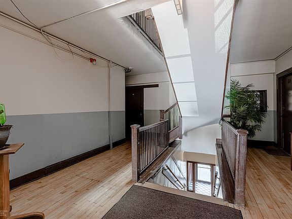 1415 W. Morse Stairwell