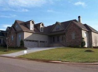 200 Pawleys Dr, Simpsonville, SC 29681