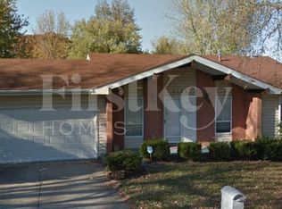 6863 Foxbend Ct, Florissant, MO 63033