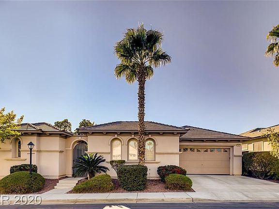 2nd image of 10833 Meadow Garden Ct
