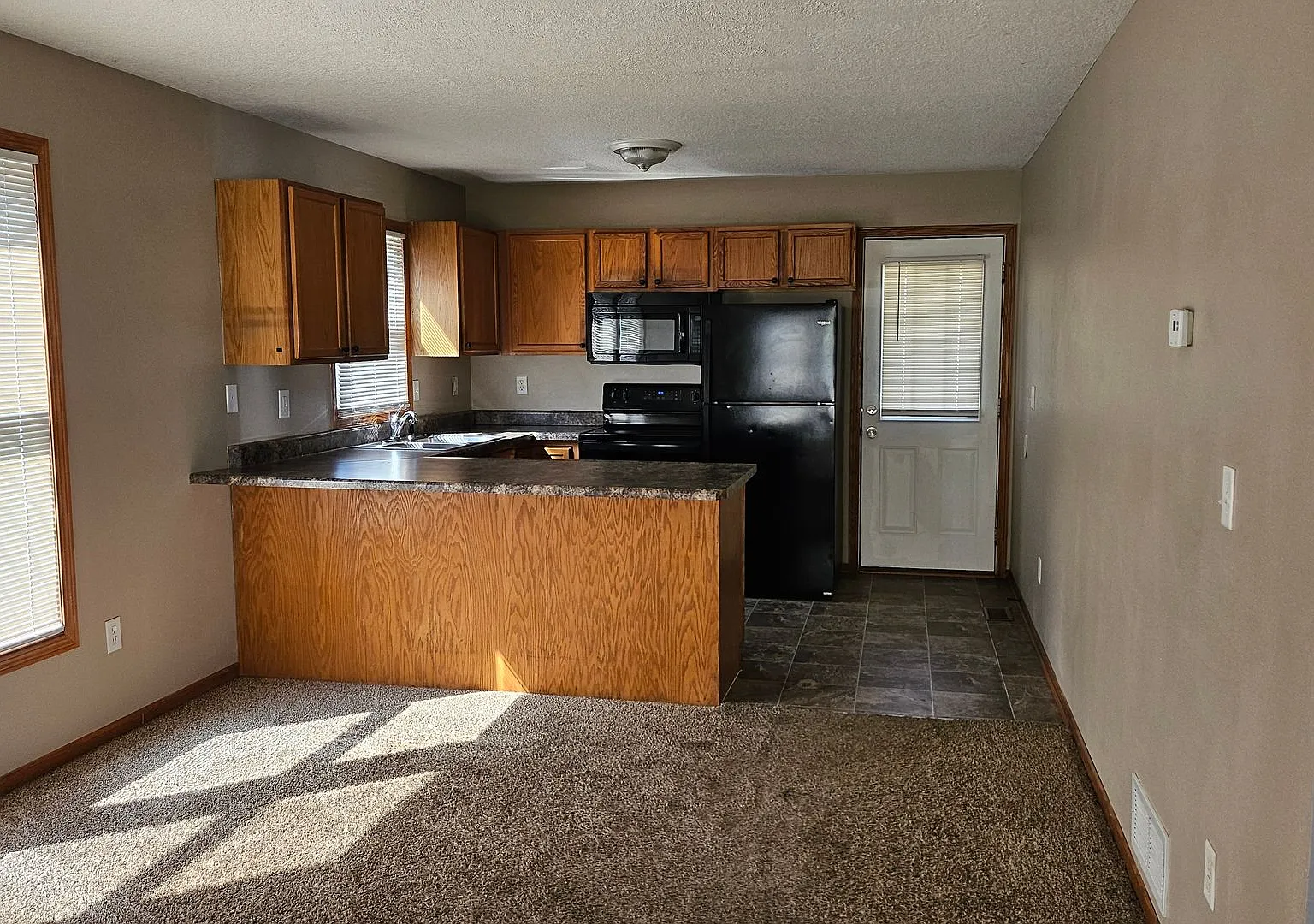 3 bedroom north side of Des Moines — Photo 2