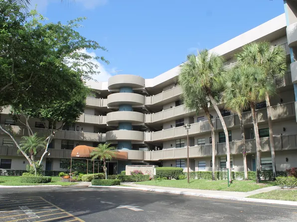 1100 Colony Point Circle Circle #314, Pembroke Pines, FL 33026