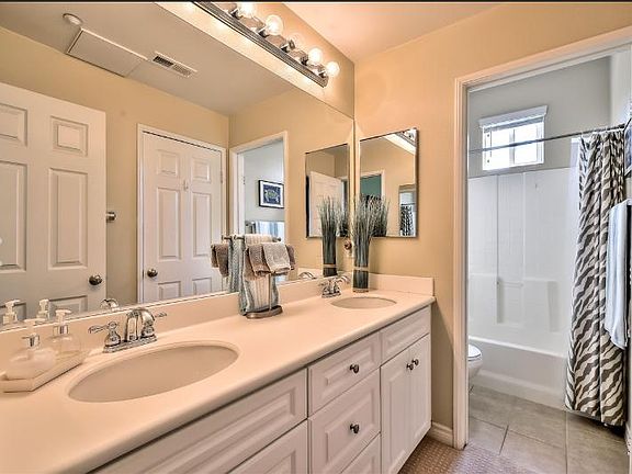 Shared bathroom between 2 junior bedrooms.  This photo is fr