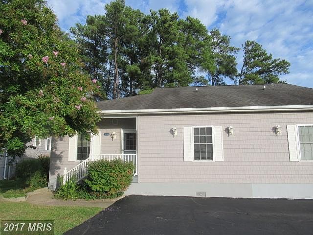 1st image of 17284 Crab Pot Ln