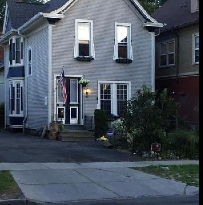 1st image of 298 Bryant St #4