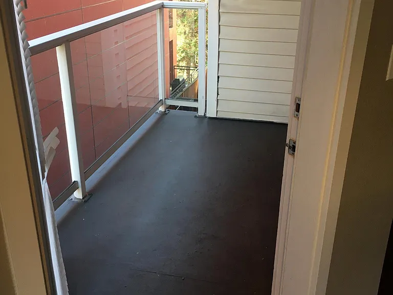 Capitol Steps Apartments & Furnished Suites — Photo 29