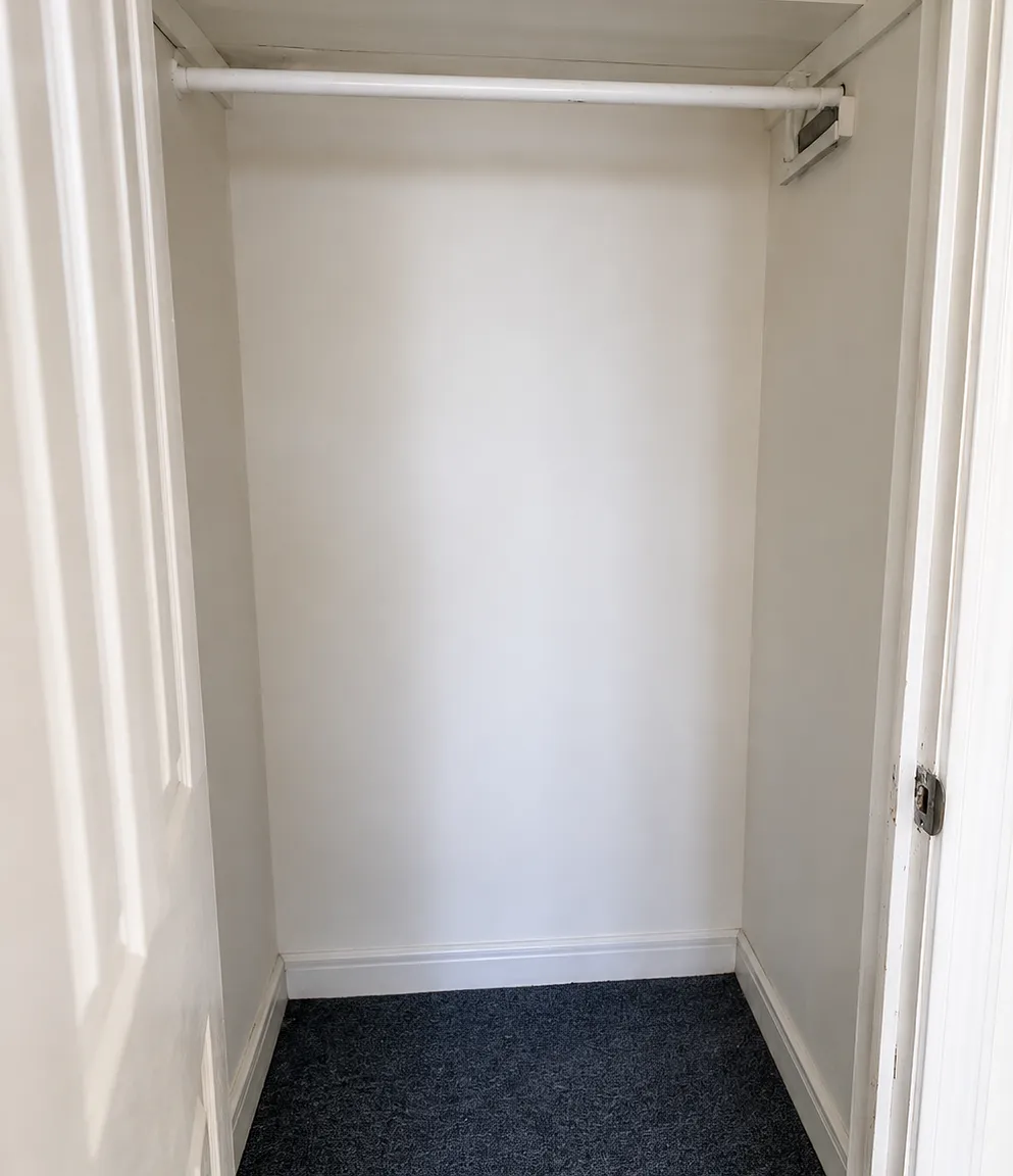 1 bed, 1100 sqft, $1,200 — Photo 3