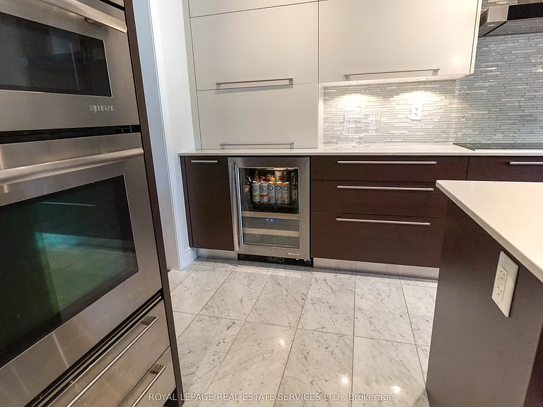 2083 Grange Dr — Photo 14