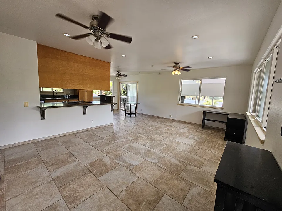 15-1331 24th Ave