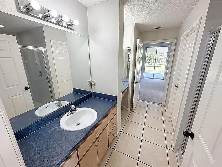 8373 Pinewood Ave — Photo 11
