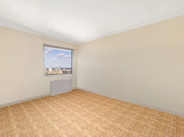 45 East 89th Street image 7 of 8