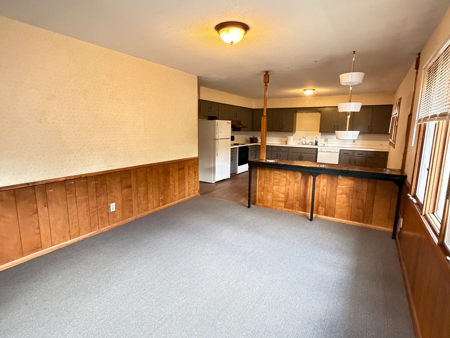 3 bed, 1600 sqft, $2,260 — Photo 4