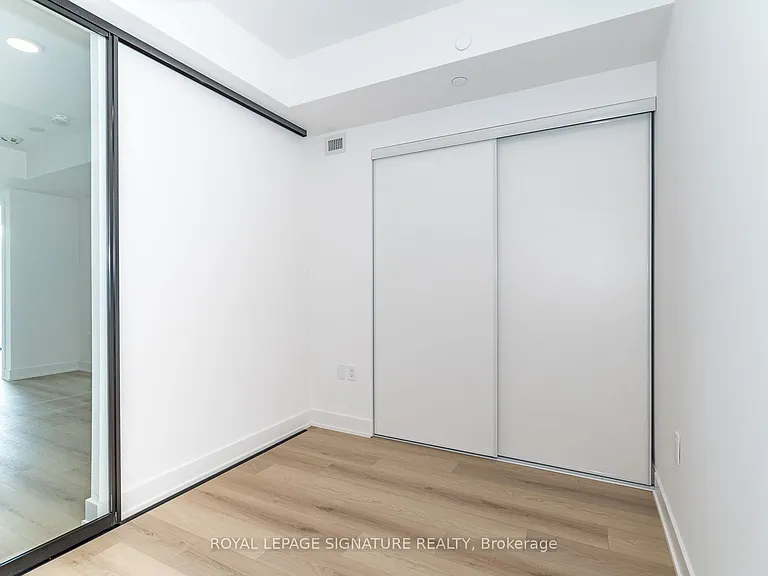 785 Dovercourt Rd #1105 — Photo 23