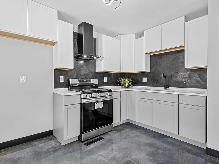 2844 Duluth St — Photo 28