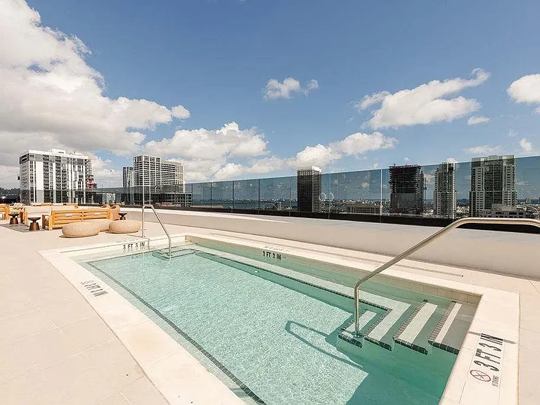 225 N Miami Ave #ID1515057P — Photo 33