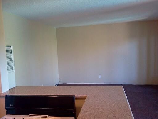 4th image of 4119 Pixie Ave APT 21