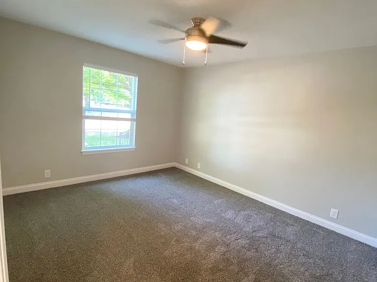 2901-2905 Rollins Rd #2911 — Photo 3
