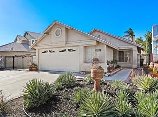 28761 Raintree Ln, Santa Clarita, CA 91390