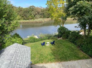 529 Locust Point Rd, Rumson, NJ 07760