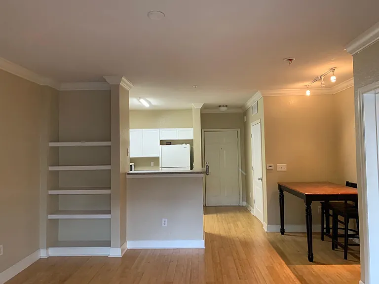 202 E South St #2040 — Photo 1