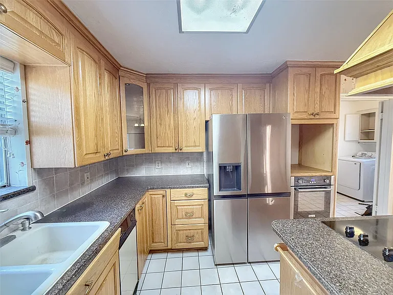 13103 Holston Hills Dr — Photo 10