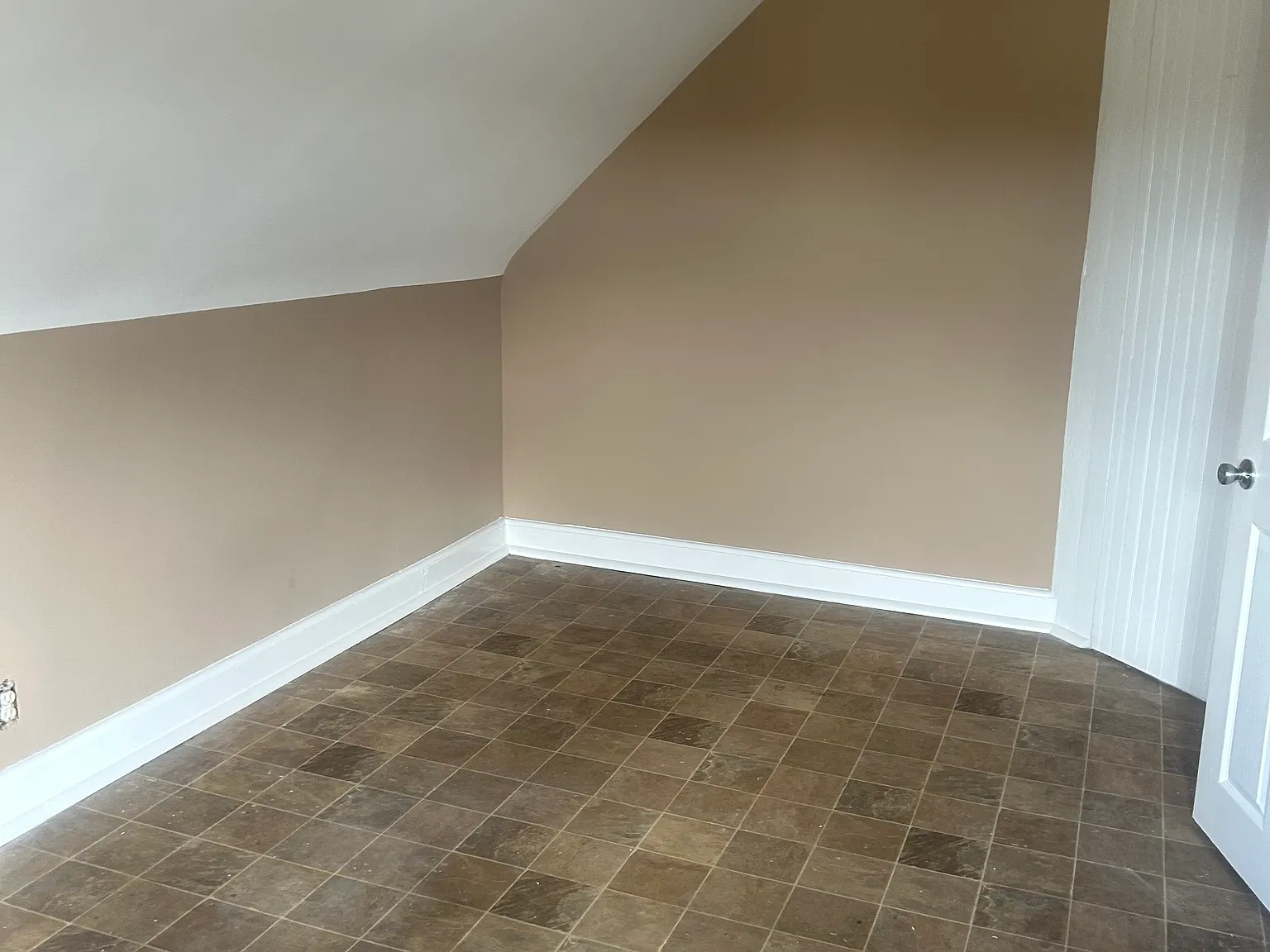 2 bed, $1,650 — Photo 4