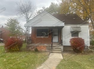 9388 Heyden St, Detroit, MI 48228