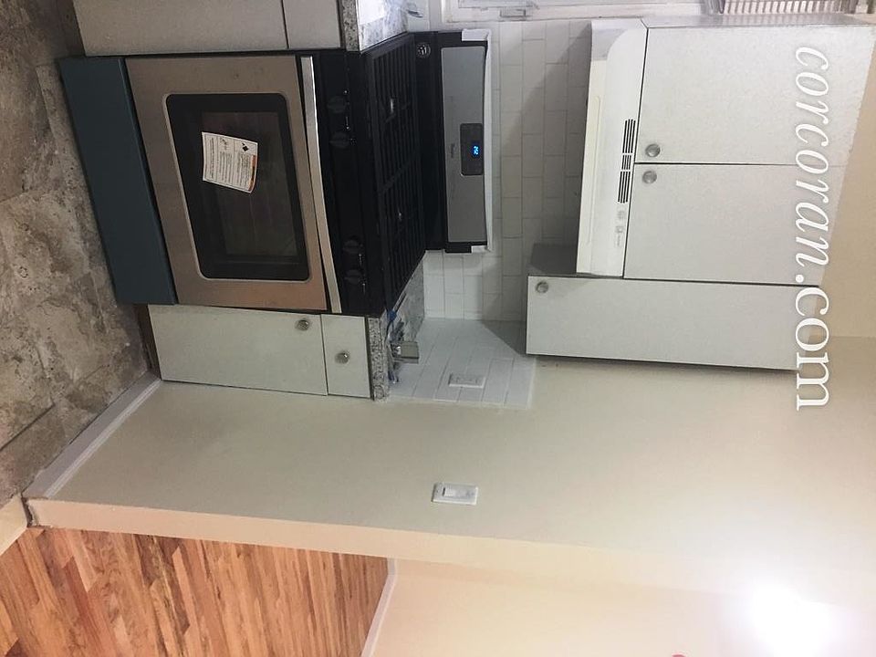 2nd image of 46 Parrott Pl #1