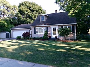 454 E Maple St, Fremont, MI 49412