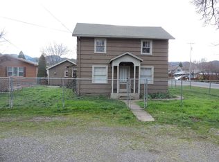 201 W Main St, Talent, OR 97540