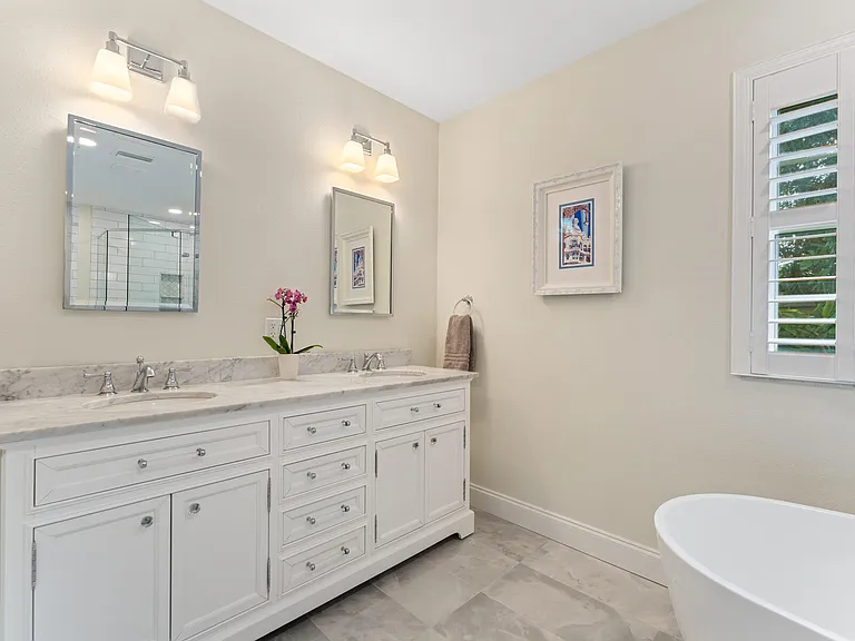 1843 Lincoln Dr — Photo 5