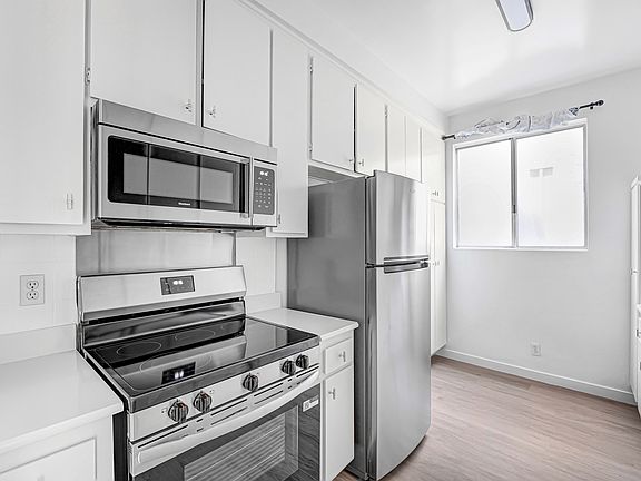 3rd image of 1134 11th St APT 101
