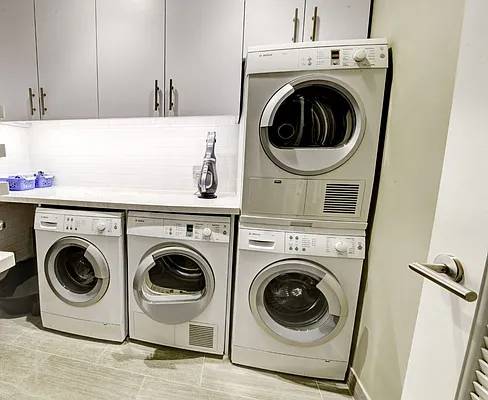 Sold by Mont Sky Real Estate | media 32