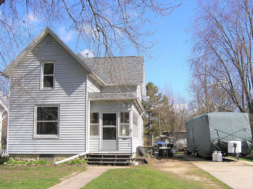 1st image of 639 E Oak Grove St