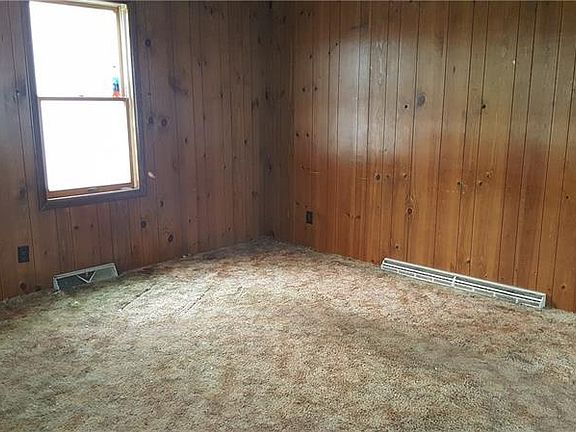 3rd image of 641 McCoy St