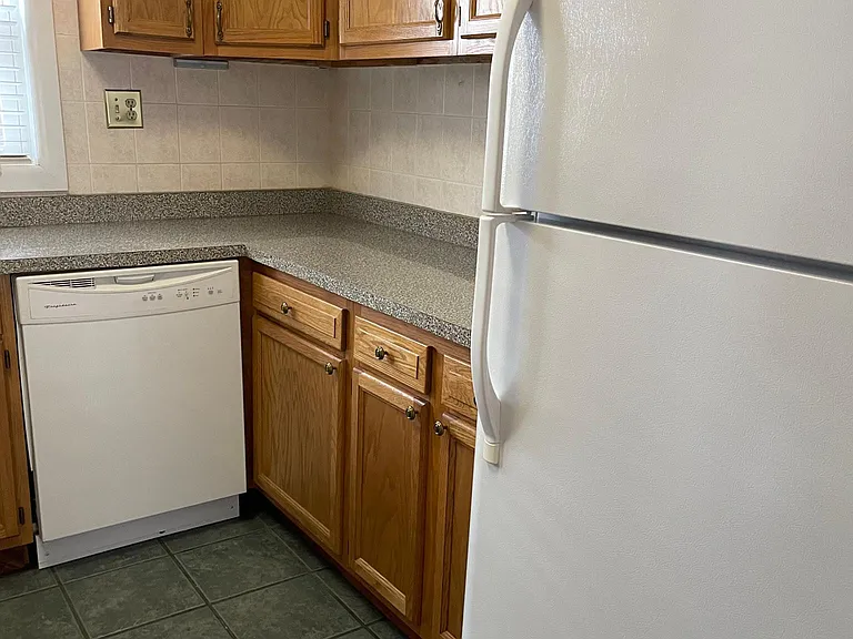 226 E Dorrance St #1 — Photo 5