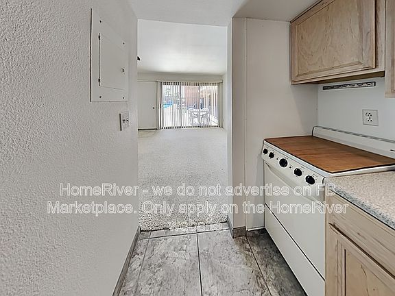 5th image of 89 Acoma Blvd N APT 11