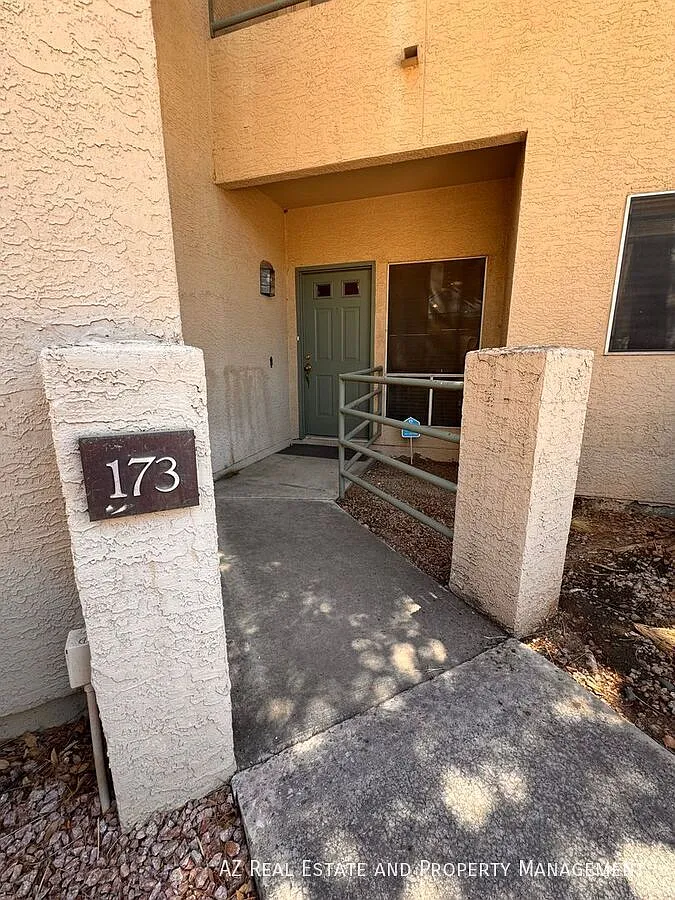 Live in the Heart of Downtown Phoenix — Photo 2
