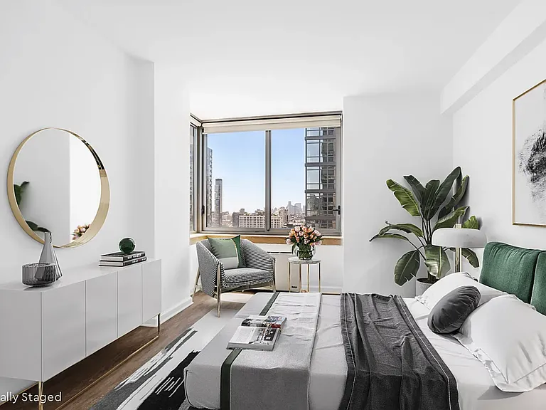 35 W 33rd St #28D — Photo 4
