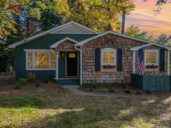 411 Holiday St, Winston Salem, NC 27104