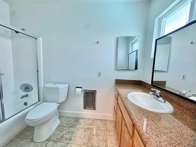 11720 Bellagio Rd — Photo 5