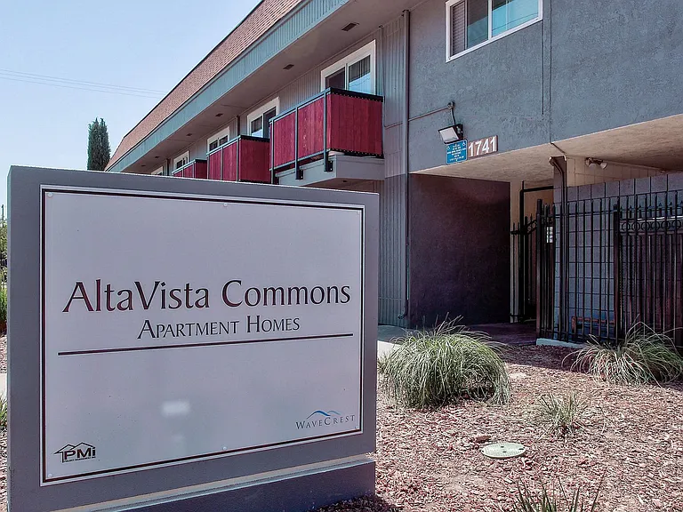 AltaVista Commons — Photo 1