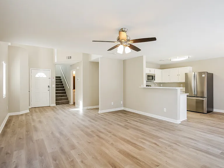 4944 Sapphire Light St — Photo 5