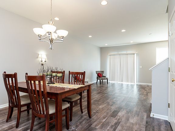4th image of 831 Lewisburg Ln