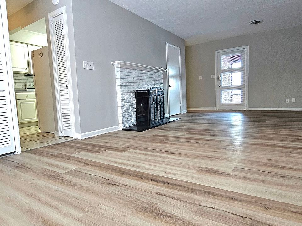 1st image of 3080 Southdale Dr APT 3