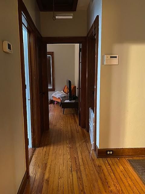1st image of 814 Hillcrest St